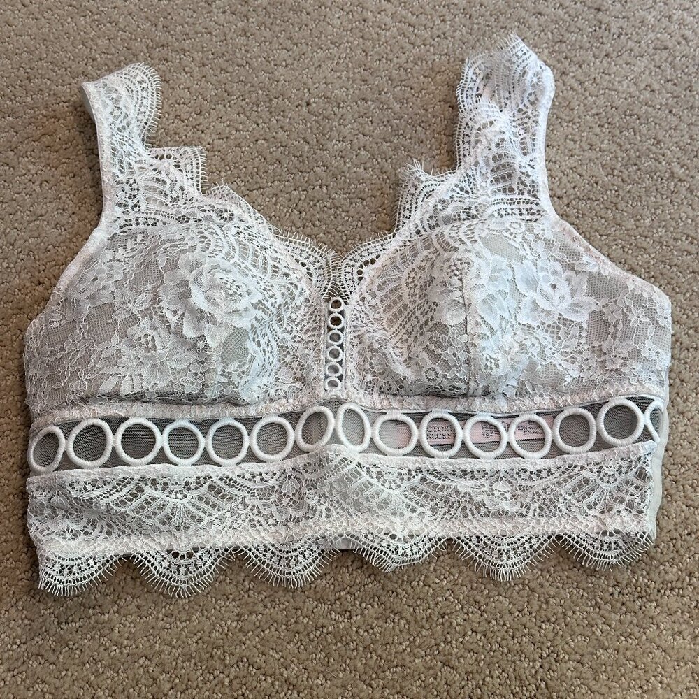 Victoria's Secret Dream Angels Lace Crochet Bralette White Nude Sexy Boho MEDIUM